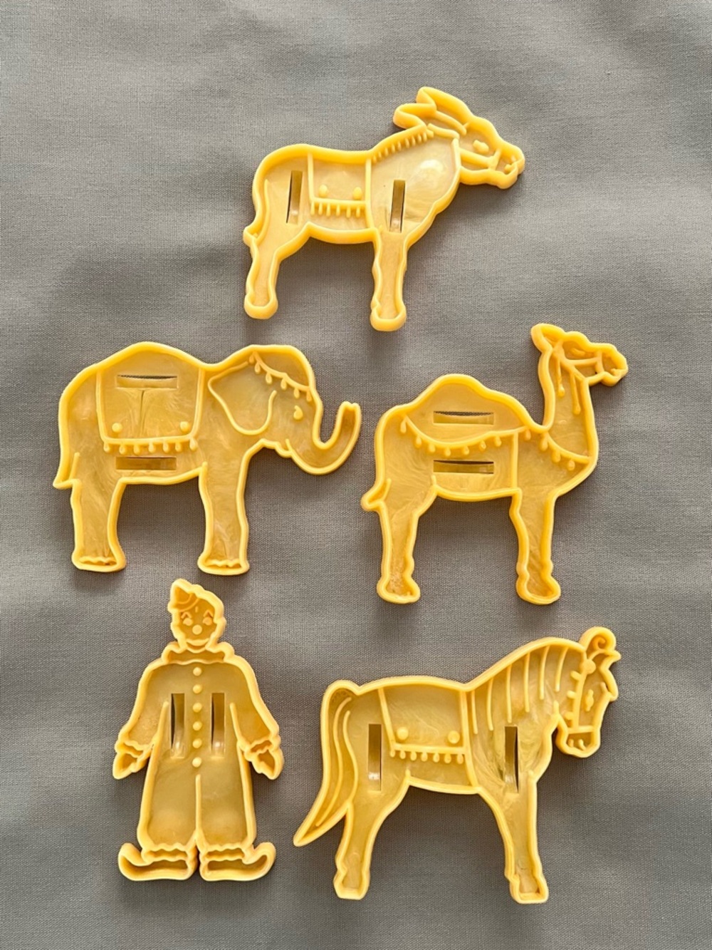 Vintage MCM Domar Circus Animal Cookie Cutters - set of 5